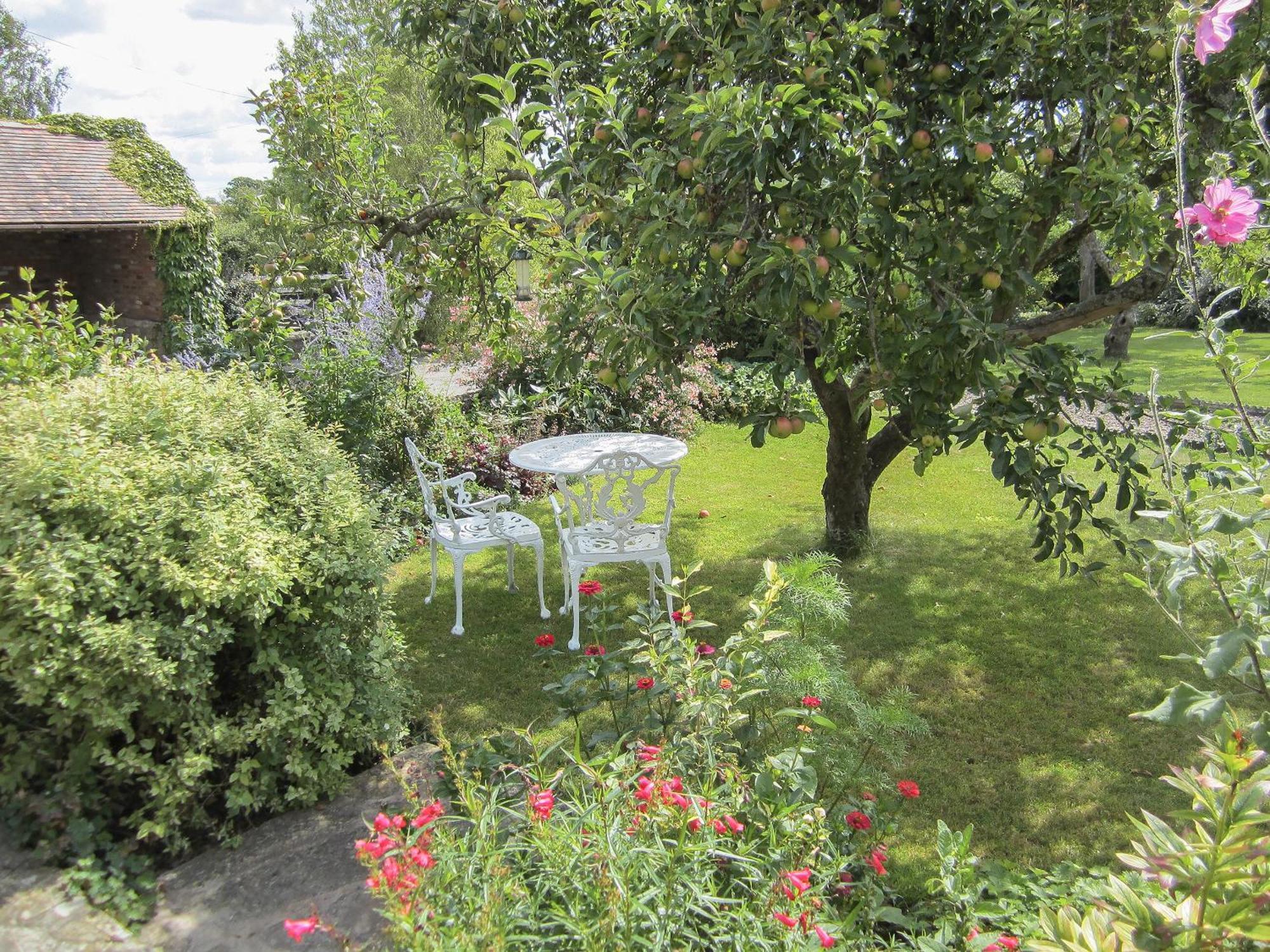 Garden Cottage Hasfield Exterior photo